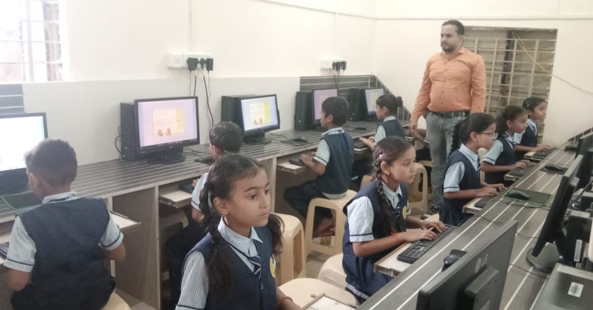 Raj Rajendra Public High School Computer Lab